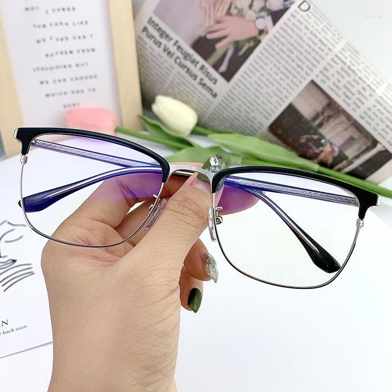 

Sunglasses 46992 Metal Square Glasses Frame Men Women Computer Eyeglasses Optical Fashion