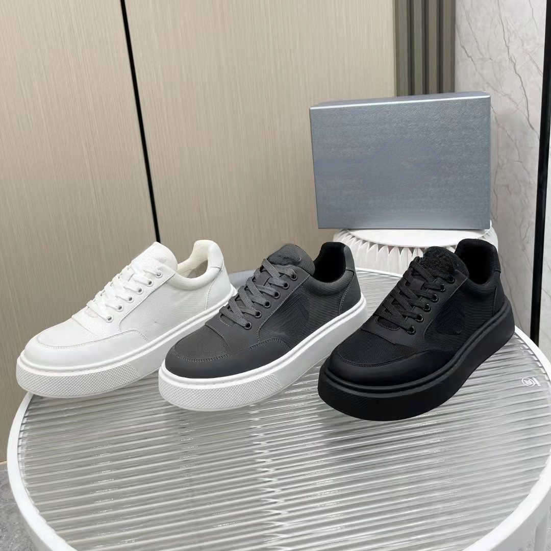 

Casual Shoes 2022 new thick soled small white sports casual height board shoes, Gray