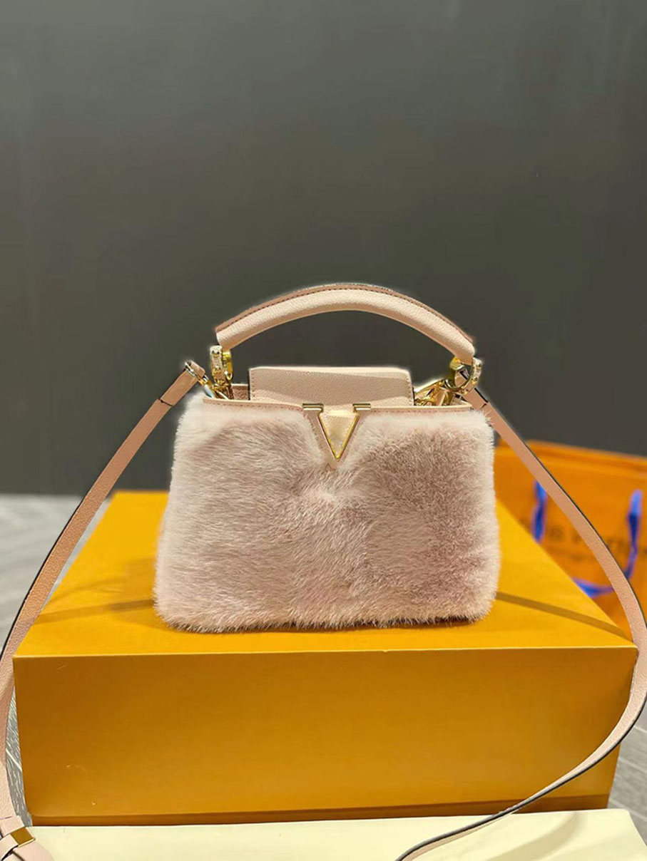 

France Womens Soft Mink Fur Capcines shoulder Bag Top Handle Tote bag Luxury Designer Ladies Handbag Multi Pochette Large Capacity Leather Strap Crossbody