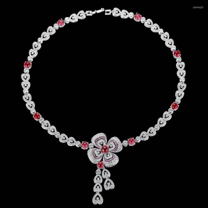 

Pendant Necklaces Fashion Heart-shaped Ladies Banquet Accessories Luxurious Red Flower Shiny Zircon Wedding Jewelry Mother's Day Gift