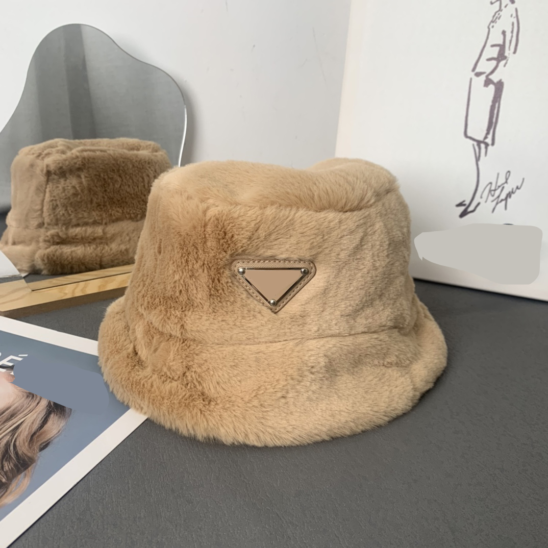 

Designer Women Bucket Hats Four Color Winter Solid Hat Plush Wide Brim Hats Luxury Letter P, Khaki