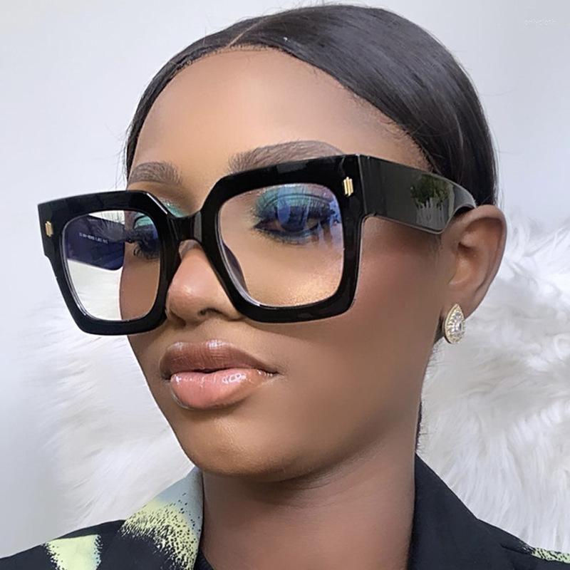 

Sunglasses Rivet Square Glasses Frame Women 2022 Trend Anti Blue Light Blocking Optical Large Eyeglasses Clear Gafas
