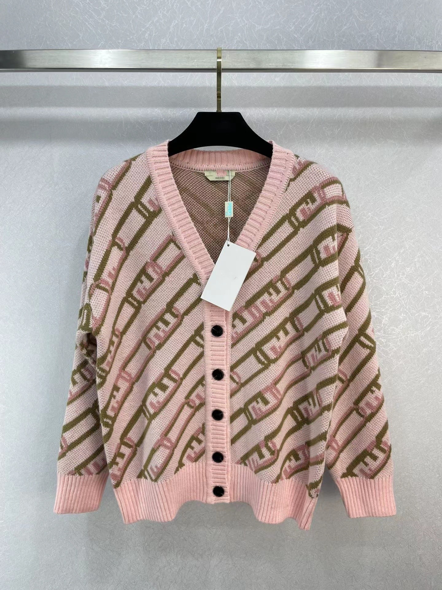 

2022 New Autumn Winter Milan Runway Sweaters V Neck Long Sleeve Print High End Jacquard Cardigan Women' Designer Tops 1114-1, Pink