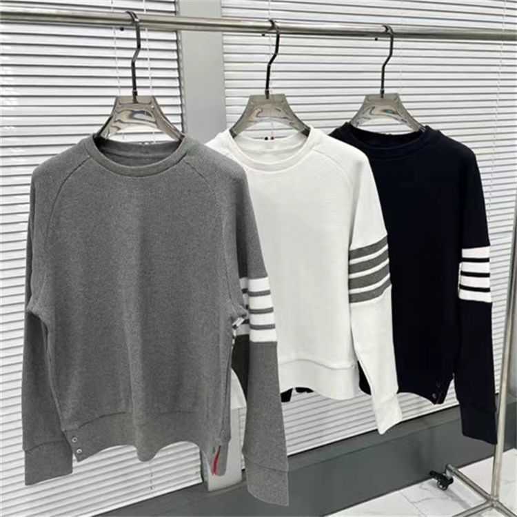 

Mens Hoodies Thoms Brownn Sweatshirts High Quality Sweater Tb Sweatshirt Four Round Neck Pullover Fashion Brand Cotton Youth Long Sleeve Pullover Famous, White