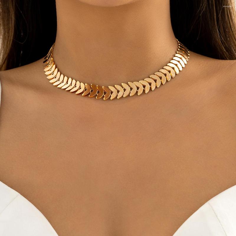 

Choker Salircon Fashion Creative Fishbone Chain Short Collar Necklace For Women Charm Casual Metal Trend Jewelry