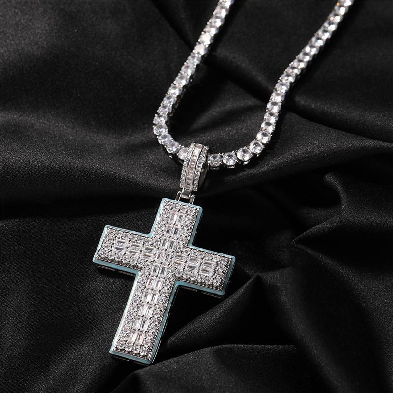 

Hip Hop Glow Cross Zircon Pendant Necklace White Gold Plated with Rope Chain