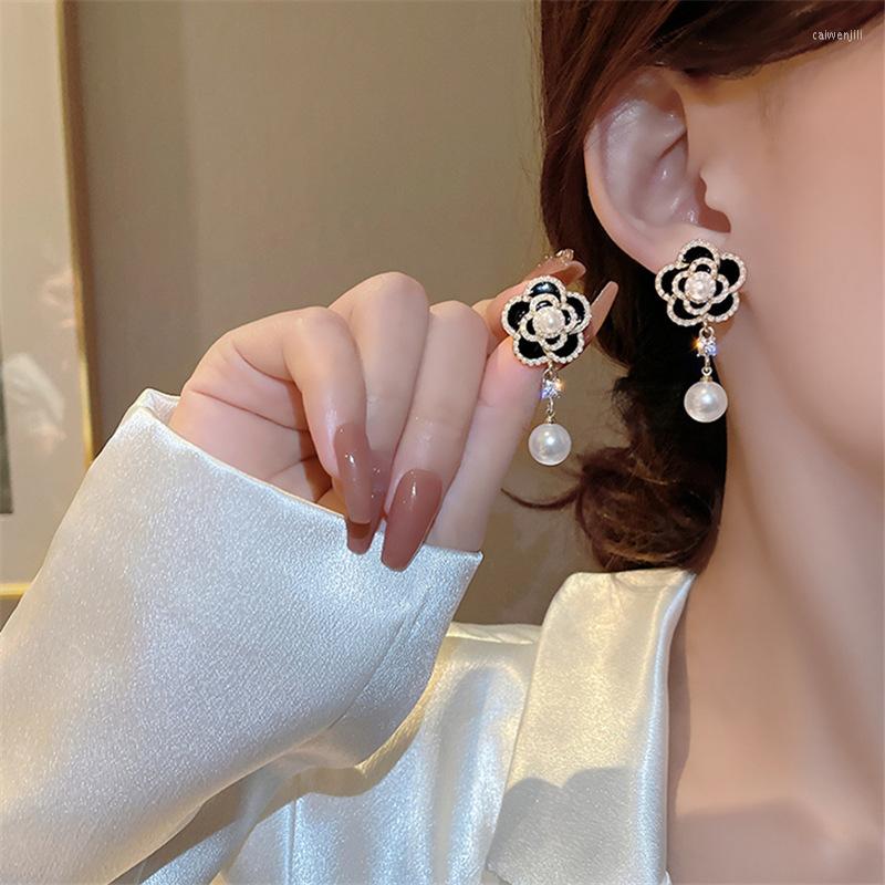 

Dangle Earrings Black Camellia For Women Girls Pearl Pendant Design Style Party Wedding Jewelry Gift Friends
