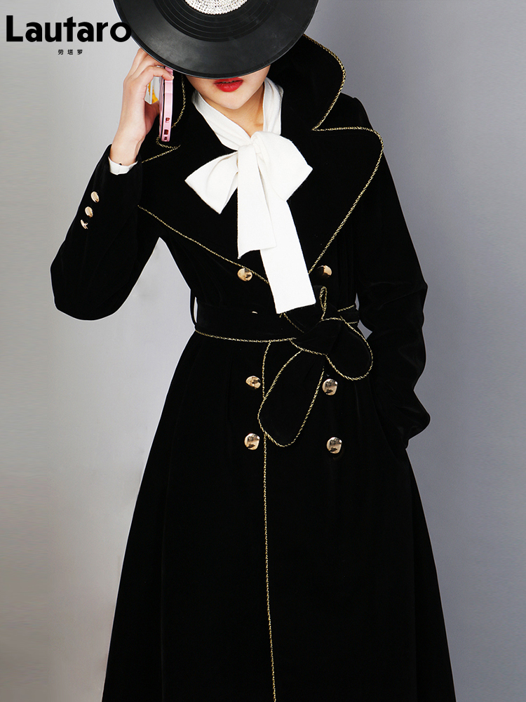 

Women's Trench Coats Lautaro Spring Autumn Long Black Velvet Trench Coat for Women with Gold Trim Sashes Double Breasted Luxury Designer Fashion 221111