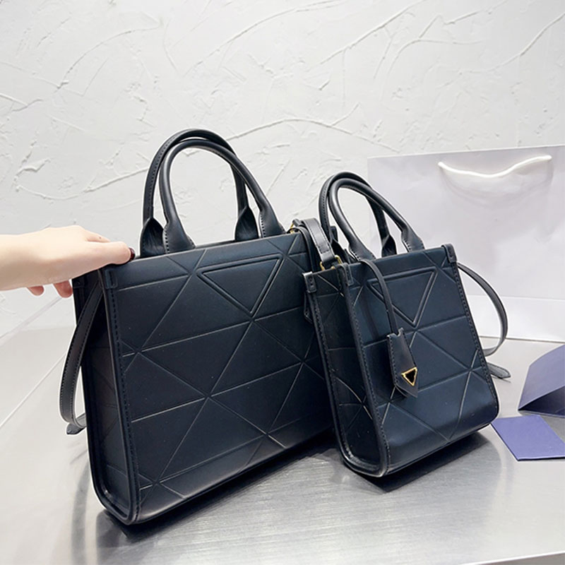 

New Handbag Purse Women Tote Bags Genuine Leather Fashion Letters Gold Hardware Removable Strap Triangle Sign Lady Rhombo Basket Two Size
