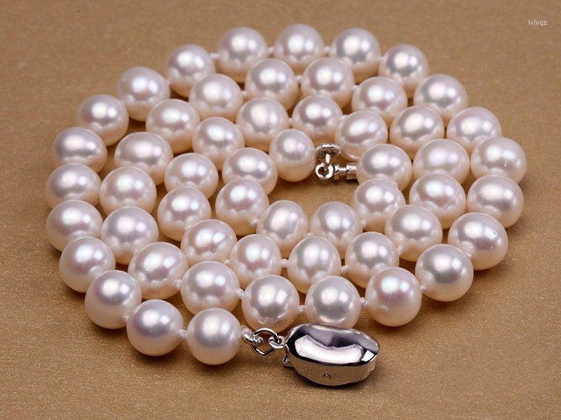 

Chains 9-10mm Round White Cultured Freshwater Pearl Necklace 18"