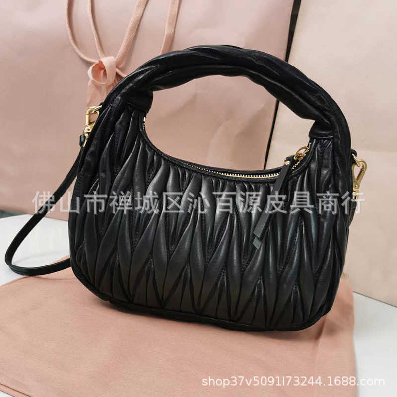 

Shoulder Bags Designer Fashion MM Handbags Wrist New Pleated Sheepskin Handheld Armpit Bag Wander Hobo Cross Leather City Obliquely 1BIF Young Chic Sa, White