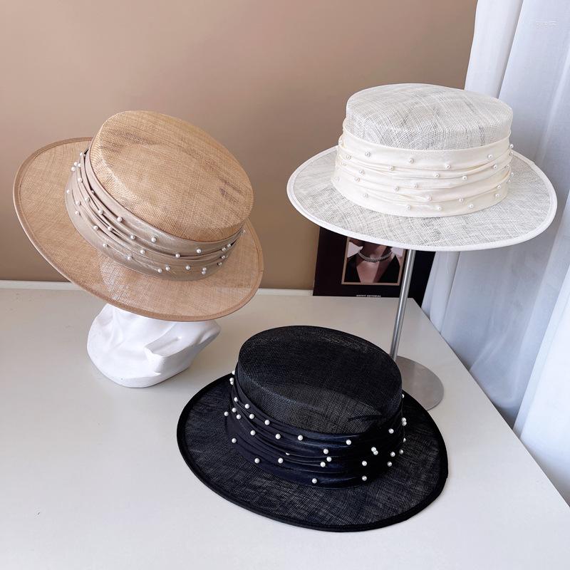

Berets Pearl Ribbon Linen Hat Designer Luxury French Flat Top Banquet Beach Vacation Sunscreen Summer Ladies Straw Sun, White