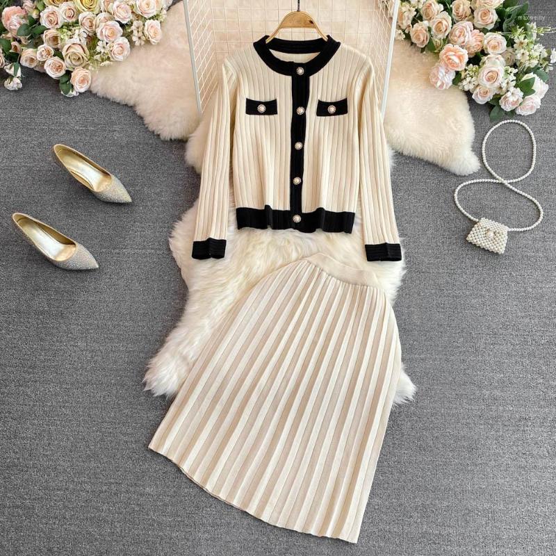 

Work Dresses Fashion Suits Ladies Temperament Contrast Color Round Neck Knitted Cardigan Jacket Two-piece High Waist Pleated Skirt, Black