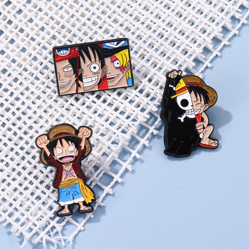

ONE PIECE brooch Cute Anime Movies Games Hard Enamel Pins Collect Metal Cartoon Brooch Backpack Hat Bag Collar Lapel Badges Women Fashion Jewelry films characters, Color #1