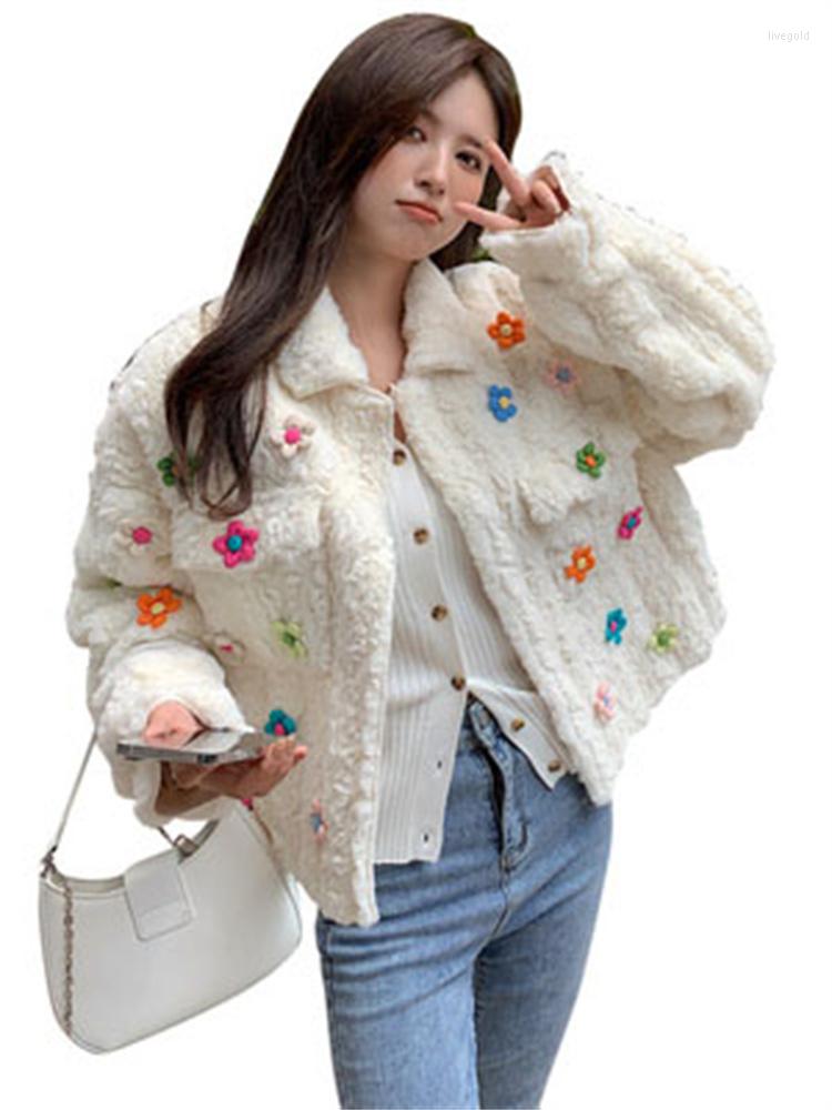

Women' Fur Sweet Girls Lamb Coat Beige Light Luxury Small Flower Decoration Furry Jackets 2022 Autumn Winter Fashion Cute Clothing, As picture