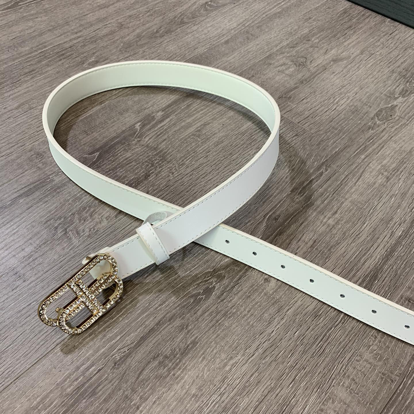 

designer belt Luxurys belts noble Solid color Classic Sparkle for women Simple and elegant Pin needle Buckle Beltss design Width 2.5cm size 95-115cm fashion good, As pics