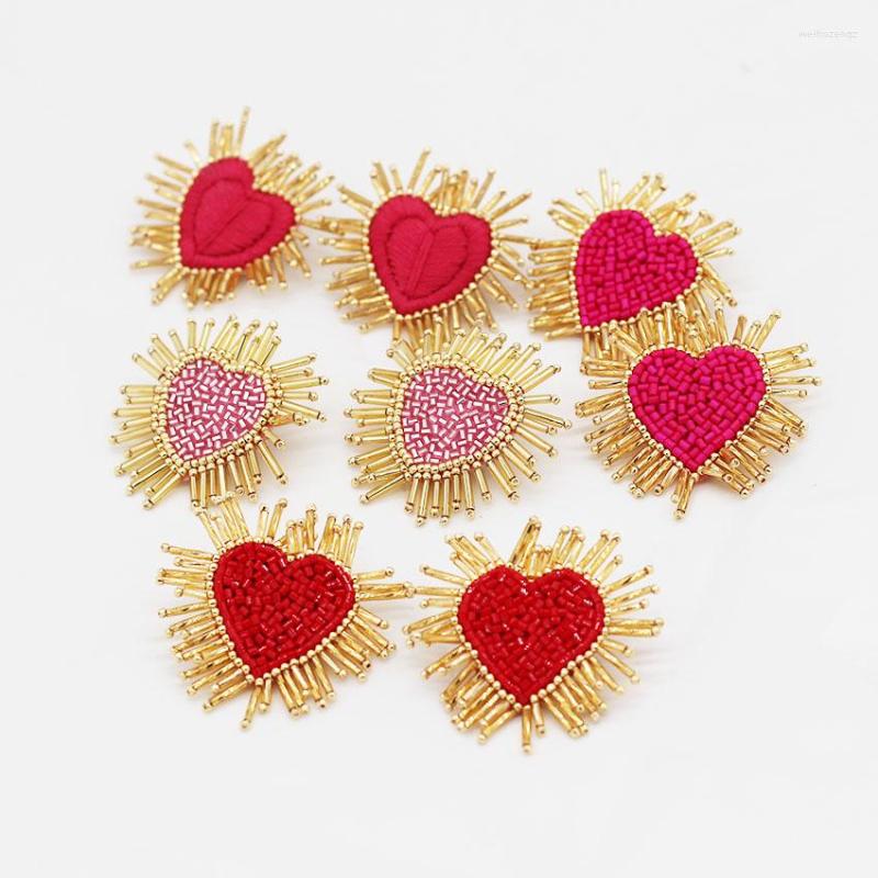 

Stud Earrings Beautiful Fashion Temperament Ladies Wild Dance Travel Commemorative Rice Beads 527