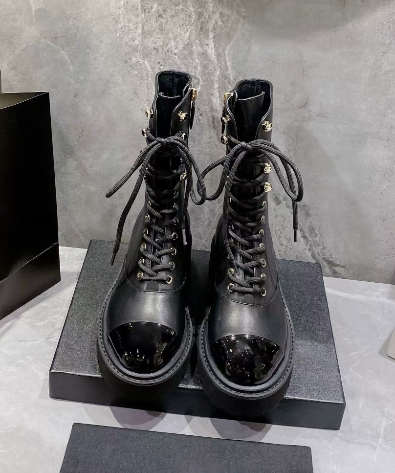 

2022 designer Luxurys clogs Sports Running Shoes Womens Mens Retro High sneakers Women High GAI pink UNC