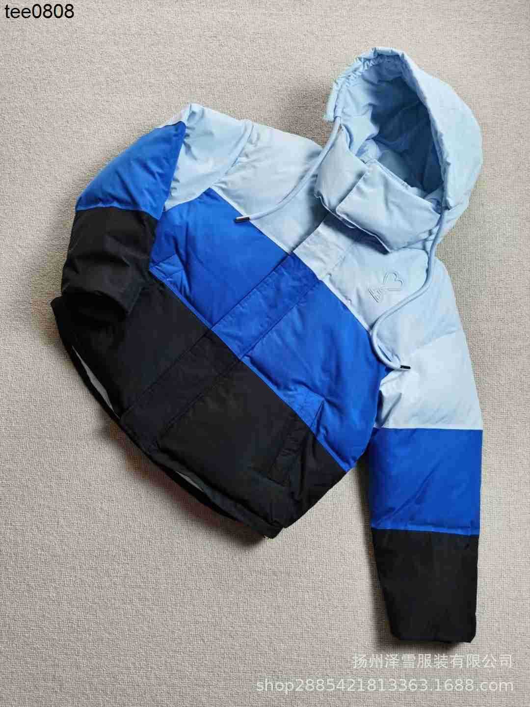 

Designer Amis 2022 Autumn and Winter New A Zipper Bread ESSENTIAL HOODIE Winter outdoor leisure sports down jacket, Color panel