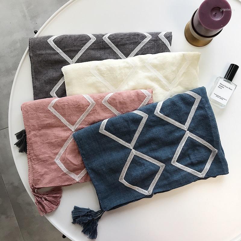 

Scarves 2022 Fashion Women Geometry Embroidery Pattern Tassel Scarf Rhombus Cotton Shawls Hijab Muffler 10pcs/lot
