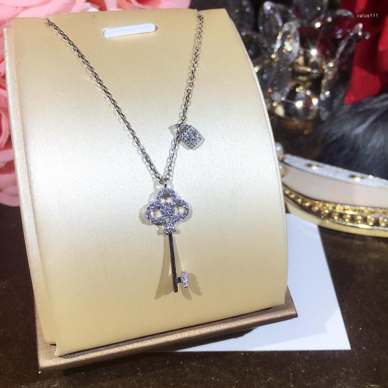 

Pendant Necklaces Quality Zircon Decorative Necklace For Women Selling All Matching Classic Key Shape 925 Sterling Silver