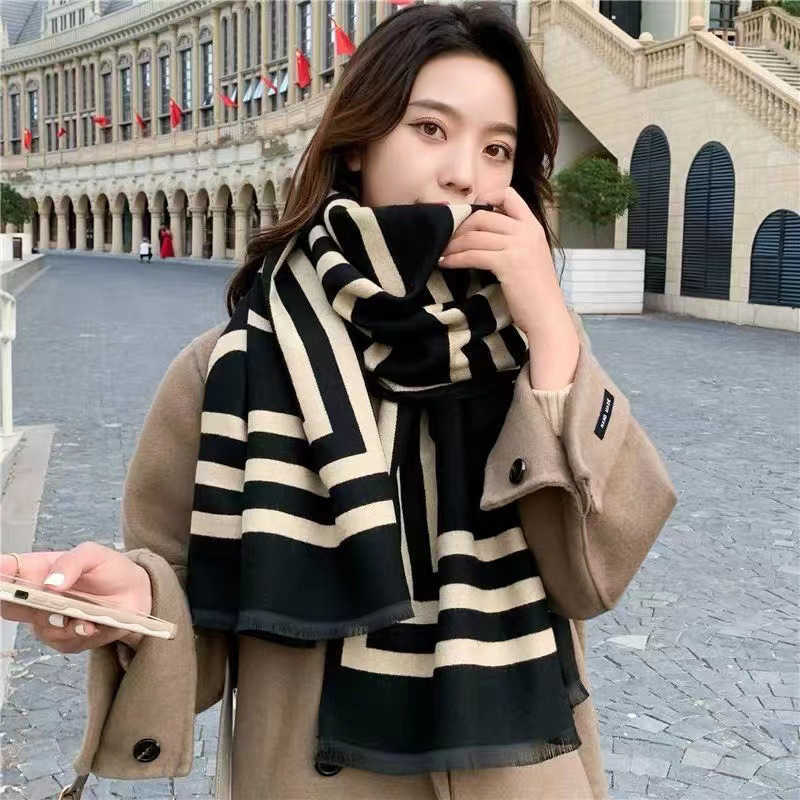 

Netizen Girl Winter Versatile Black and White Warm Shawl Long Thickened Cold proof Double sided Letter Cashmere Fashion Neckwear