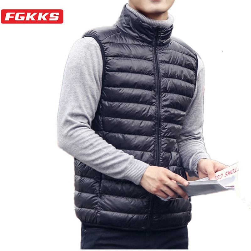

Men's Down Parkas FGKKS Fashion Brand Men Vest Coats Winter Casual Sleeveless Lightweight Duck Male 221114, Black