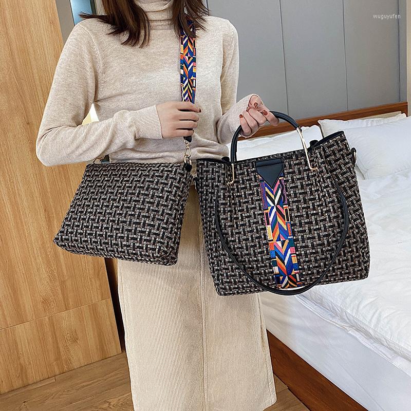 

Evening Bags High Quality Women Wool Handbags Bucket Bag Large Capacity Ladies Casual Shoulder Fashion Crossbody For Tote, Beige