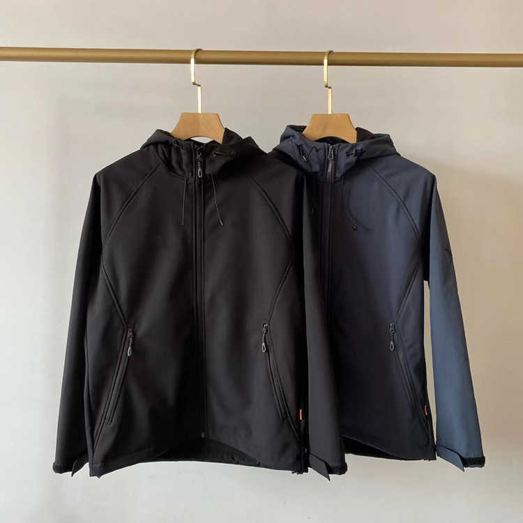 

Men's Jackets Autumn and Winter Men's New Classic Wind proof and Water repellent Sports Casual Soft Shell, Black