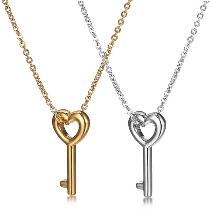 

Chains Personalized Key Love Pendant Necklace Fashion Metal Titanium Steel For Women Wedding Accessories Engagement Gift
