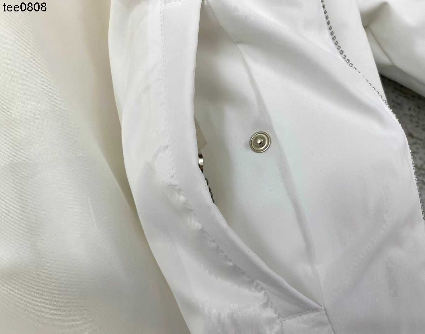 

Designer AMIS home four color thickened down Winter outdoor leisure sports down jacket, Orange