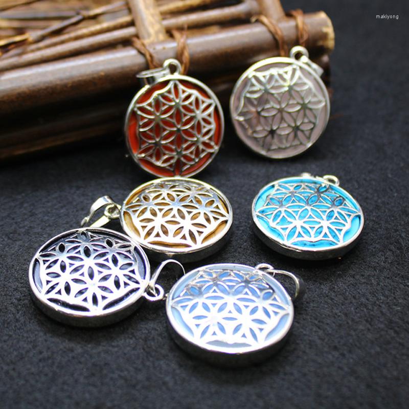 

Pendant Necklaces 6PCS 27 27mm Hollow Out Snowflake Alloy Natural Stone Pendants Necklace Yoga Healing Meditation Pendulum