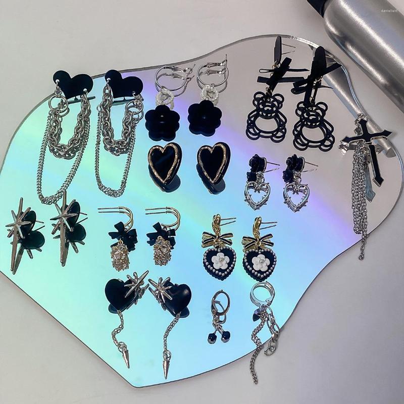 

Dangle Earrings Black Gothic Punk Heart Drop For Women Metal Tassel Thorn Flower Fashion Vintage Hip Hop Jewelry 2022