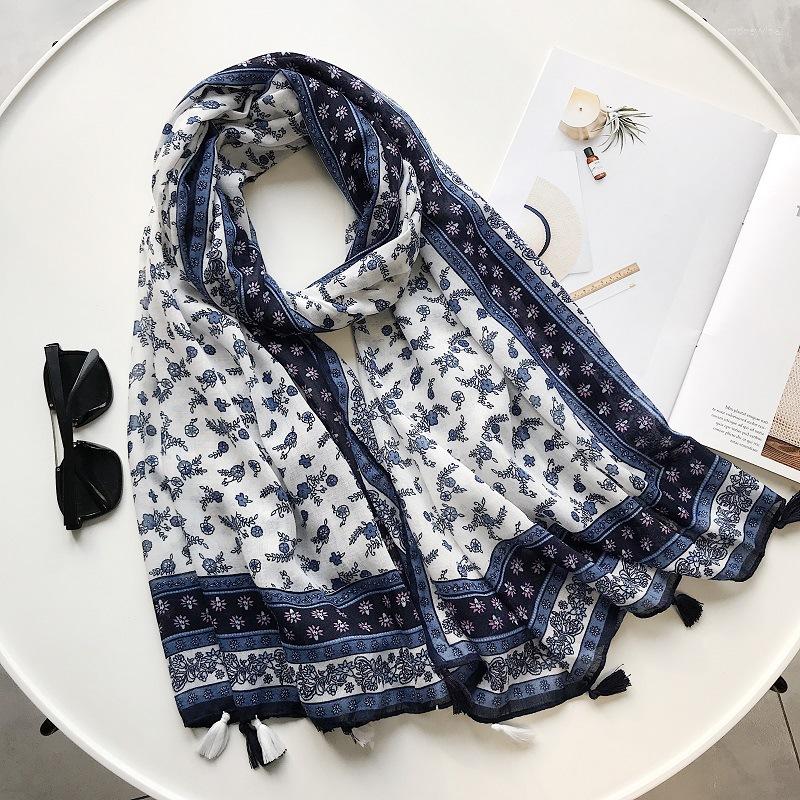 

Scarves 2022 Women Small Floral Print Tassel And Shawls Flower Wrap Hijab Scarf Wholesale 10pcs/lot