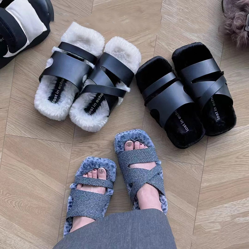 

Fashion ladies slipper Flat rabbit fur thermal leather hair toggle 35-40, Shoe box