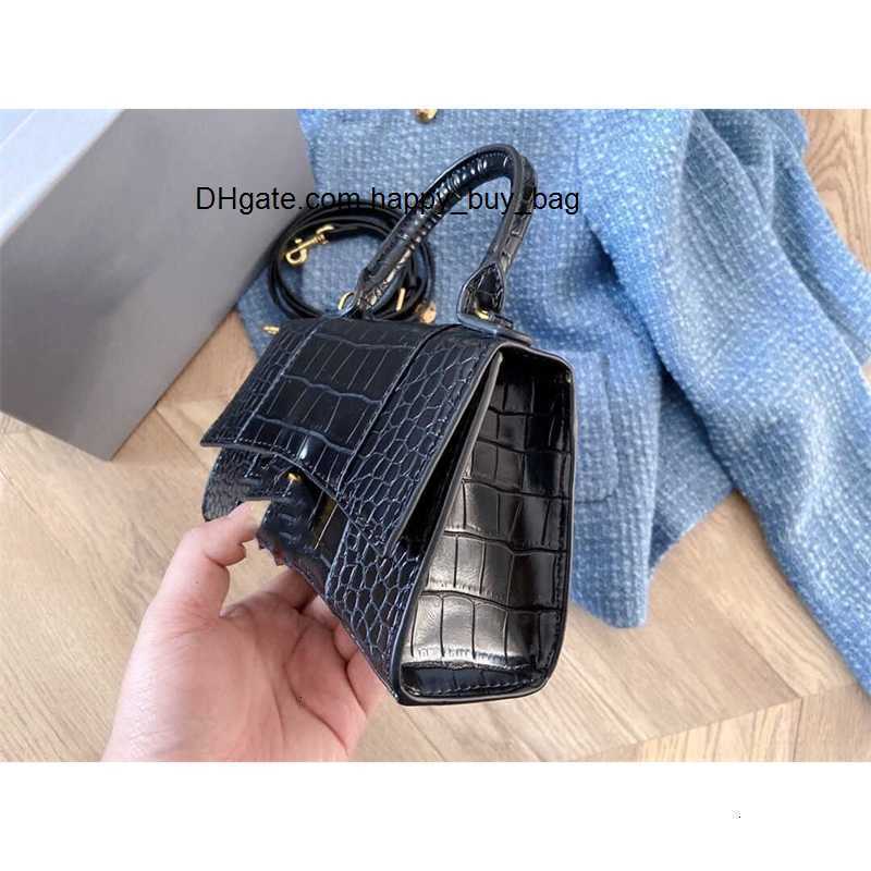 

mini bag designer fashion totes handbags hourglass women half moon evening cross body stone leather Retro Letter Pendant luxury tote purse, Red-gold letter pendant