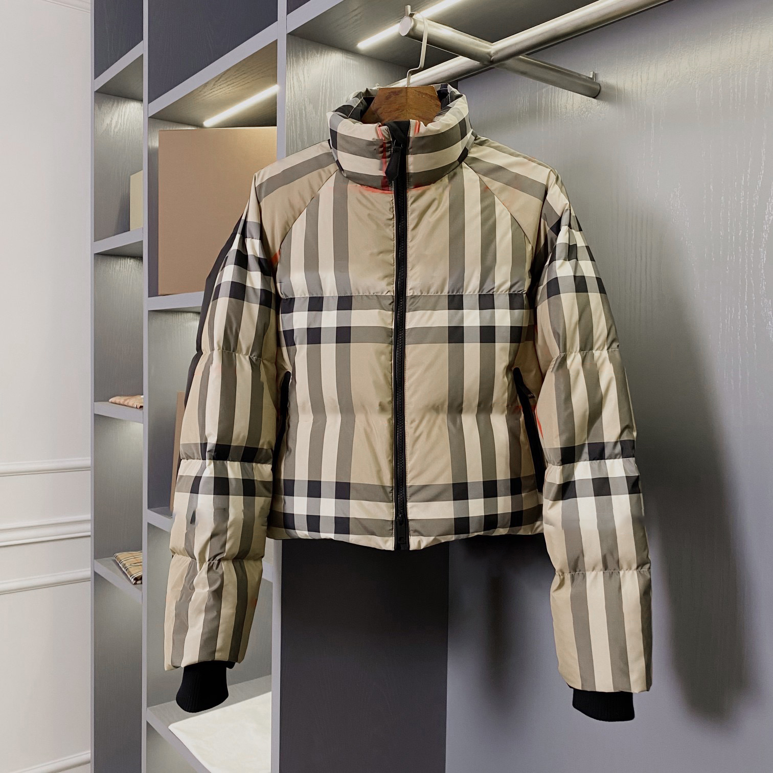 

Women Plaid Down Coat Fashion Parker Winter Jacket Coat Casual Hip Hop Street Wear European Size SML, Khaki