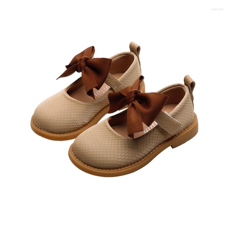 

Athletic Shoes Children's Bowknot 2022 Autumn Girls Sweet Princess Kids Soft Bottom Leather Casual Fashion For Wedding, Black