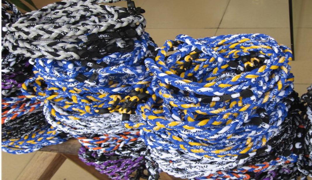

Original men womens kids boys titanium braided 3 ropes tornado necklaces for SPORTS football baseball softball girls mom Healthy N7954594