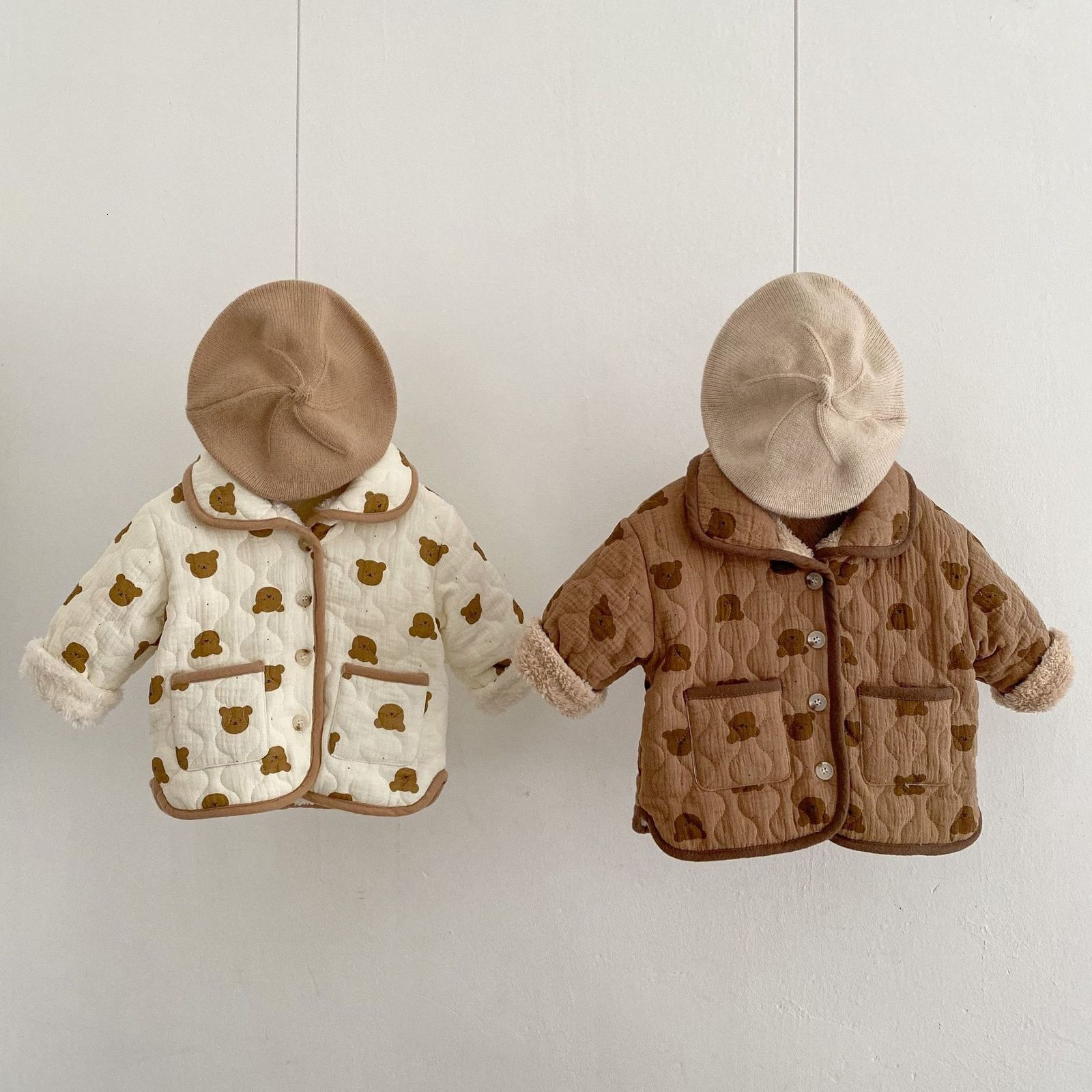 

Rompers 3711D Ins Korean Baby Coat Fleece Warm Jacket Winter Cottonpadded Cartoon Bear Boy's Coat Cute Girl's Cashmere Coat 221114, Beige