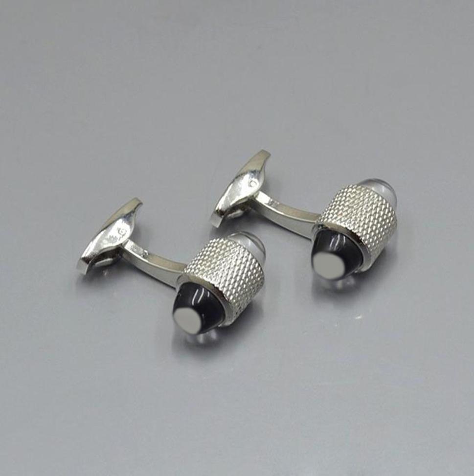 

LM31 With Box Luxury Designer Cufflinks Men French shirt Cuff Links oval Classic gift4625312