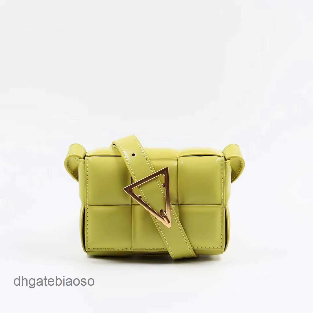 Bag 2023 Plaid Shoulder Venet Cassettes Woven Bottegas Mouth Packet Mini Bags Belt Small Designer Square Zv38 N27J
