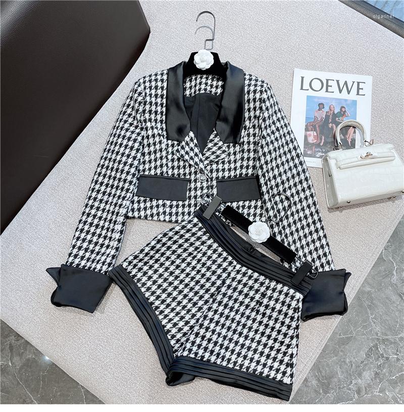 

Women' Tracksuits Women Shorts Set 2022 Autumn And Winter Satin Suit Collar Short Woolen Coat Houndstooth A- Line Pants Two Piece Suits, Picture color