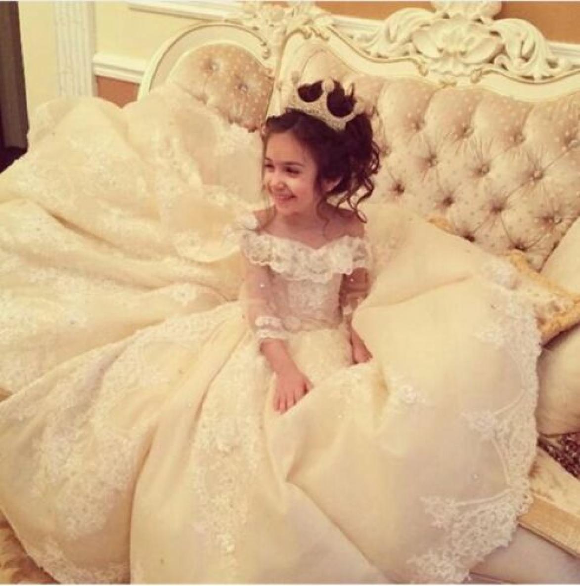 

Flower Girl Dresses for Weddings with Train Lace Ball Gown Little Girls Pageant Dress White Ivory First Communion Dresses for Girl9929426, Black