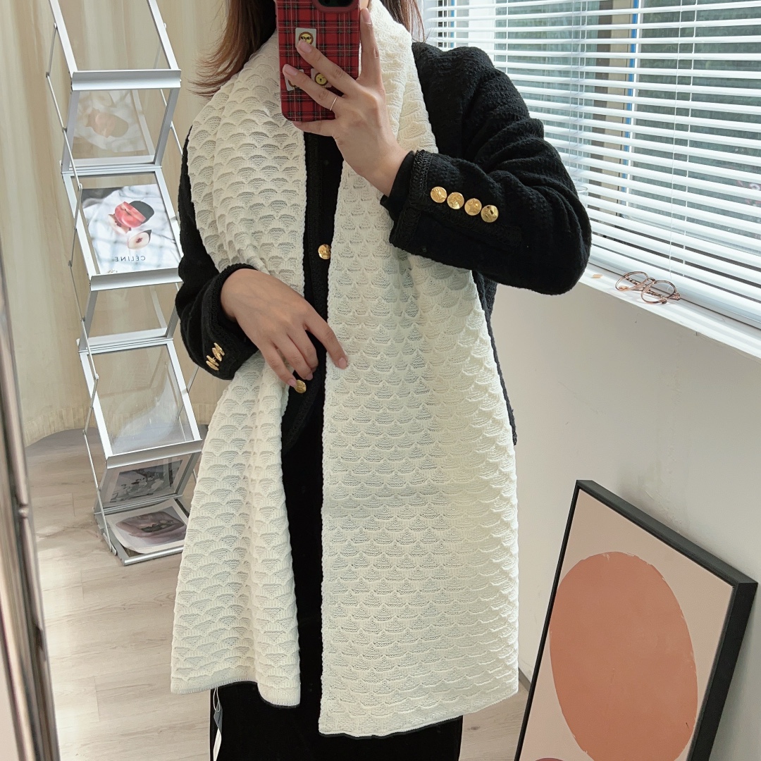 

Women's autumn and winter designer scarves pure cotton warm hand knitted fashionable solid color checked embroidery scarf