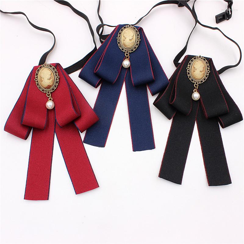 

Bow Ties British Men Alloy Bling Rhinestone Pearl Bead Tie Women Wedding Party Elastic Strap Pins Butterfly Bowtie JK Classic Necktie