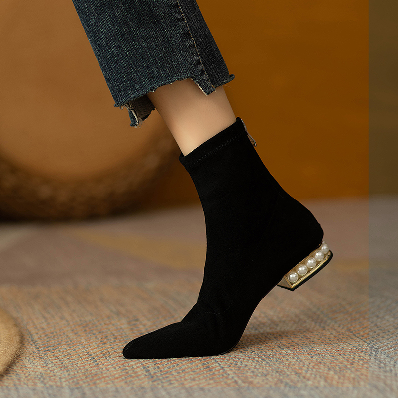 

Boots Women's pointed short boots pearl thick heel socks sole heel elastic boots 221114, Heel height 2cm