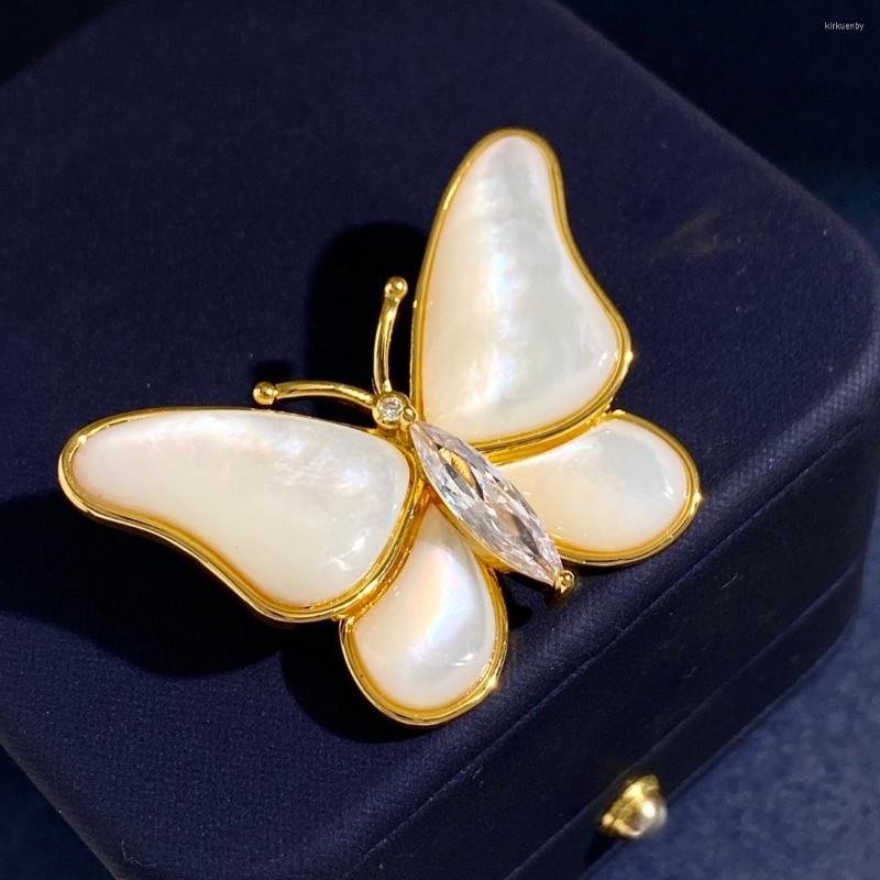

Brooches IN2022 Elegant And Exquisite Texture Four Curved Natural White Shells Mother Shell Inlaid Horse Eye Diamond Butterfly Brooch