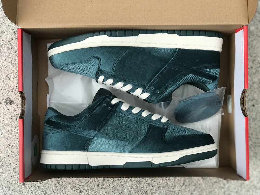 

Handmade Shoes Men Women Running Shoes Dunks Green Velvet Mens Trainers Dark Teal White SB Womens Outdoors Sports Sneakers DZ5224-300, Contact for other shoe