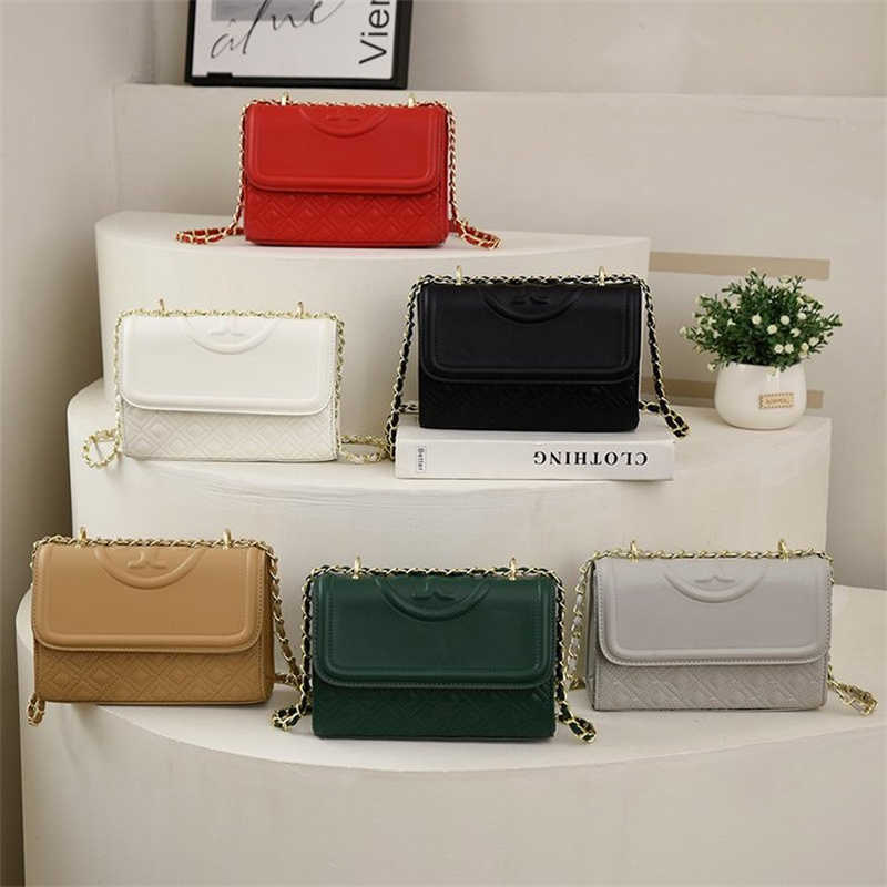 

5A Shoulder Bags Famous Designer Chain Messenger Mirror Quqlity Small Square Luxury Fashion Women Purse and Handbags 221115, Red